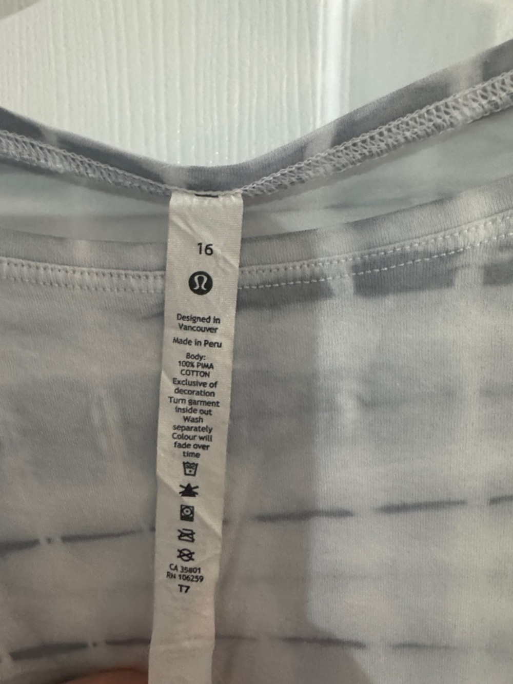 Lululemon Gray and White Tie-Dye Long Sleeve Top - Picture 2 of 3